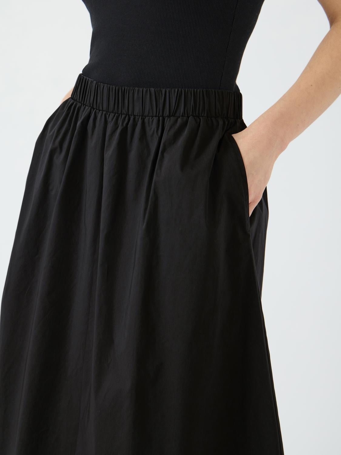 YASULEA Long Skirt - Black - VERO MODA & VILA Bergvik